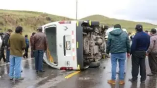 Junín: despiste y volcadura de vehículo deja cinco heridos en La Oroya
