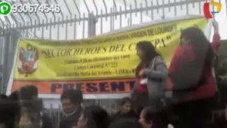 VMT: cientos de pobladores protestan frente a ministerio de Vivienda