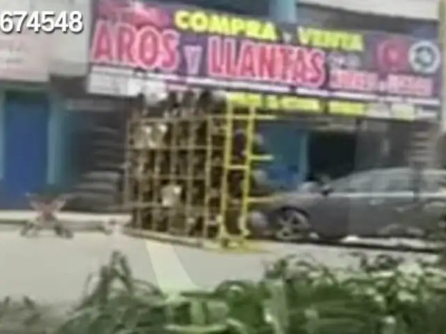 Los Olivos: vecinos denuncian que tiendas de autopartes invaden la vía pública