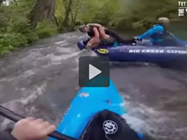VIDEO: hermanas se agarran a golpes en plena maniobra extrema de rafting