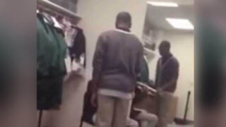 VIDEO: víctima de bullying noquea a agresor de un solo golpe