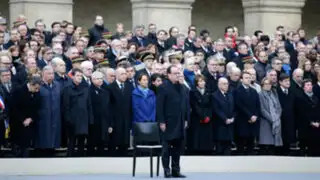 Francia: rinden homenaje a víctimas de atentados en París