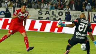 Christian Cueva y el increíble gol que falló en el partido ante el Puebla