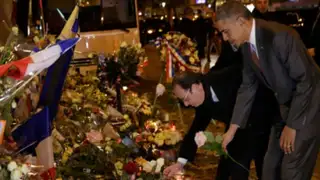 Barack Obama y Hollande rinden homenaje a víctimas de atentados en Francia