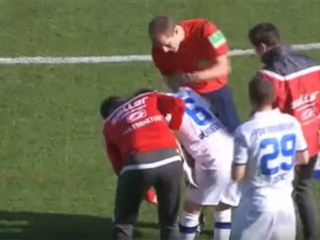 VIDEO: árbitro patea y lesiona a jugador durante partido
