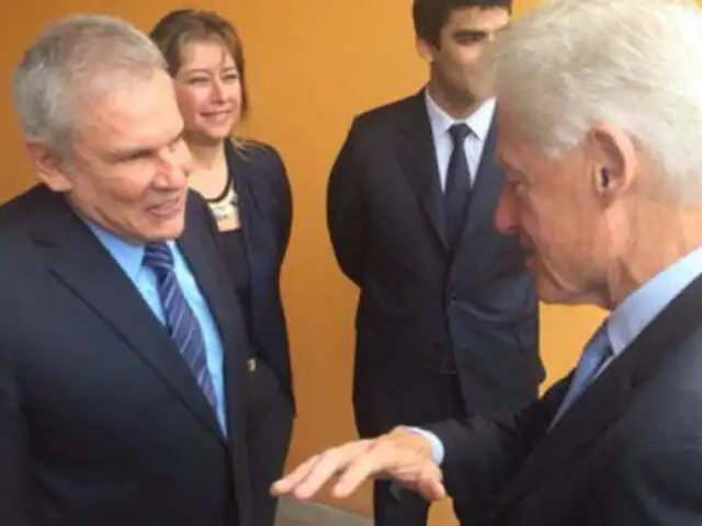 Alcalde Castañeda se reunió con expresidente de EEUU Bill Clinton