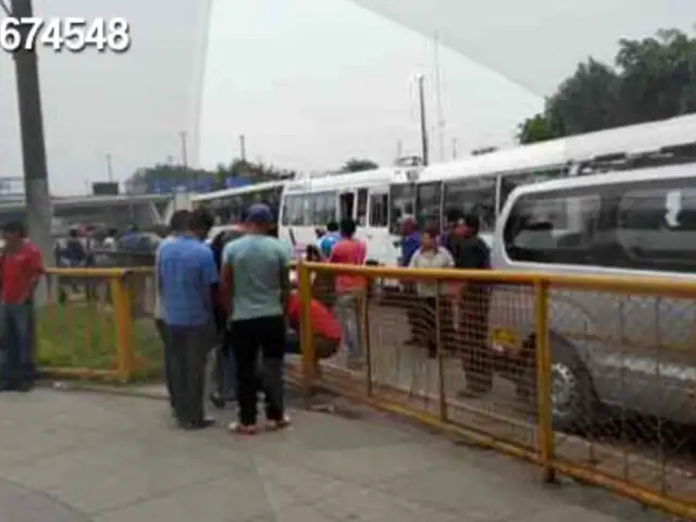 Trébol de Javier Prado: buses y combis provocan caos todos los días