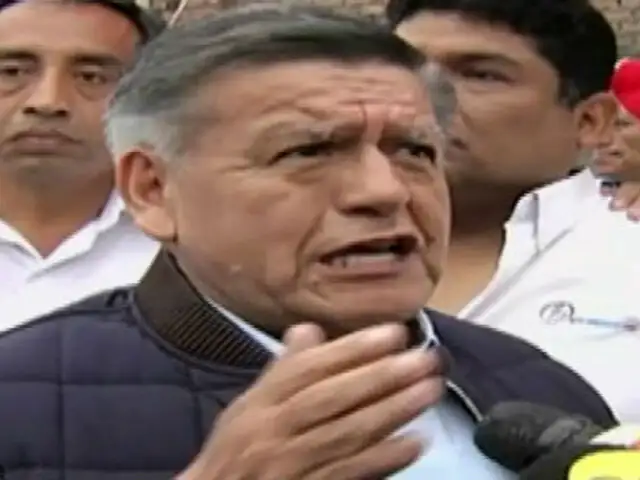 César Acuña afirma que Alan García está tras denuncias en su contra