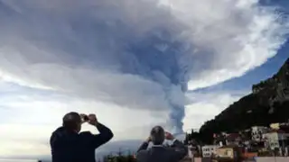 Italia: cancelan vuelos por erupción del volcán Etna