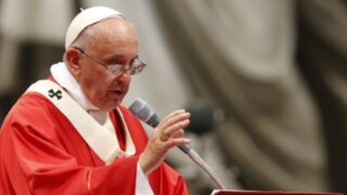 Papa Francisco pide perdón por escándalos en el Vaticano