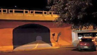 México: pintan un túnel en la pared y un conductor lo choca al confundirlo con uno real