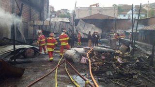 Cercado de Lima: familias damnificadas por incendio claman ayuda