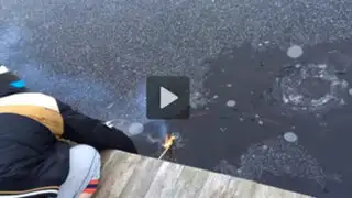 VIDEO: ¿Es posible usar fuegos artificiales bajo el agua?