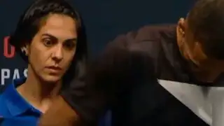 VIDEO: anfitriona queda impresionada con luchadores de la UFC