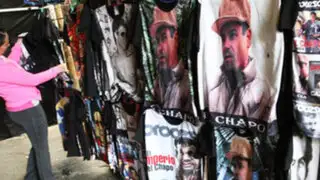 ¿De villano a héroe? venden polos, gorras y DVD´s de ‘El Chapo’ Guzmán