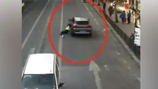 China: conductor ebrio arrastra a policía tras ignorar una señal de tránsito