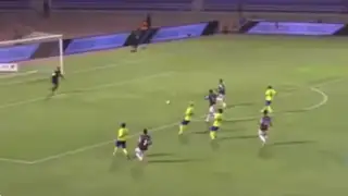VIDEO: portero del fútbol árabe cometió el "blooper" del mes