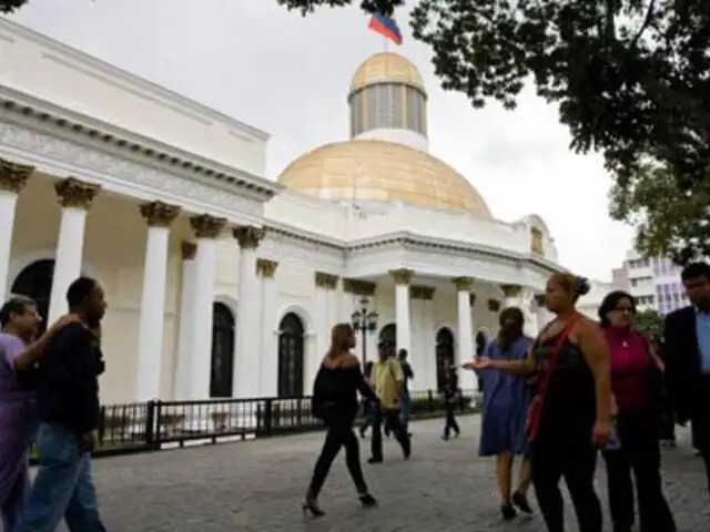 Reportan explosiones en los alrededores de Congreso venezolano