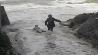 Ancianos fueron arrastrados por grandes olas en playa de Francia