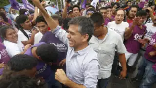 Julio Guzmán y sus seguidores siguen al frente del JNE a la espera de resolución