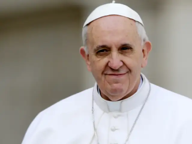 Papa Francisco arremete contra Donald Trump