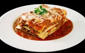 Prepara una exquisita lasagna a la bolognesa con estos sencillos pasos