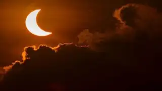 Así de impresionante fue el eclipse total del sol en Indonesia