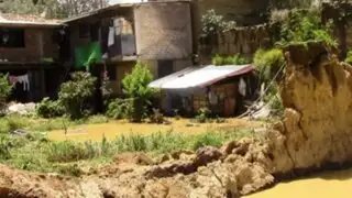 Huancayo: desborde de canal de riego deja varias viviendas afectadas