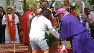 Arequipa: mujer causó pánico en misa por Domingo de Ramos