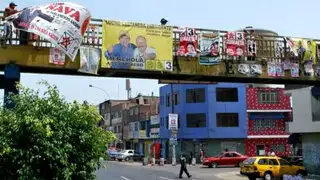La propaganda electoral ha tomado por asalto las calles de Lima