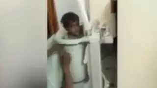 India: rescatan a niño atrapado en lavadora