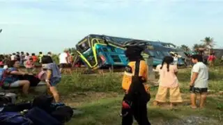 Tailandia: choque de tren contra autobús deja tres muertos