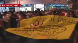 Plaza San Martín: multitudinaria marcha contra el autogolpe del 5 de abril