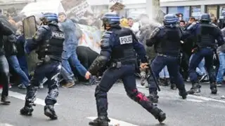 Francia: continúan enfrentamientos por reforma laboral