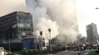 Bomberos logran controlar incendio en cuartel de la FAP