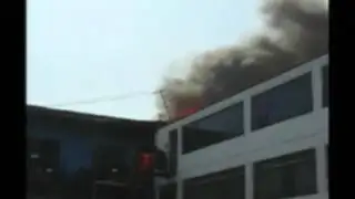 Cercado de Lima: incendio cerca a galería de Jr. Paruro causó alarma