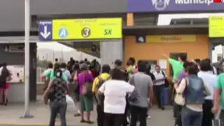 Registran caos en estación 'Naranjal’ del Metropolitano