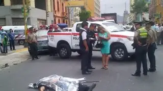 Mujer que aprendía a manejar atropella y mata a ciclista en ATE