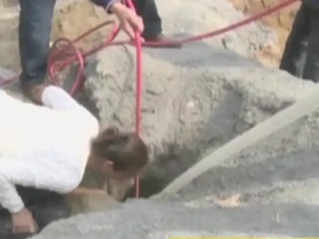 VIDEO: registran rescate a niño que cayó a profundo pozo en China