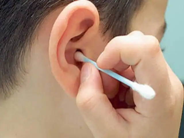Doctor en Familia: ¿Cuál es la forma correcta de limpiar los oídos?