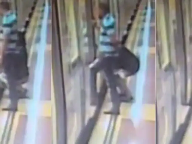VIDEO: registran a una mujer orinando en el metro de Barcelona
