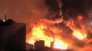 Los Olivos: fuerte incendio destruyó almacén
