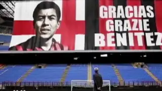 Peruano ‘Conejo’ Benítez recibe emotivo homenaje en Italia