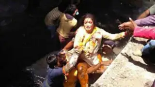 India: diputada cae a desagüe mientras realizaba trabajos de inspección