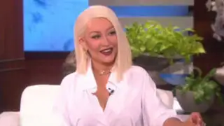 Christina Aguilera se luce imitando a Rihanna, Beyoncé y Whitney Houston