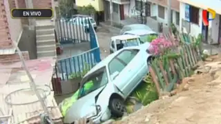 Chorrillos: auto aplasta mototaxis tras despistarse y caer sobre casa