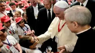 Papa Francisco recibió a huérfanos de padres migrantes ahogados en el Mediterráneo