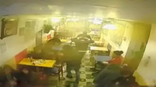 Impactantes imágenes del asalto a una pollería en Chorrillos