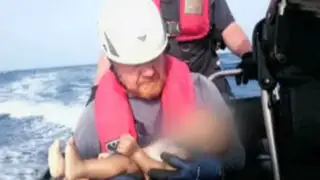 Mar Mediterráneo: fotografía de bebé ahogado conmueve al mundo