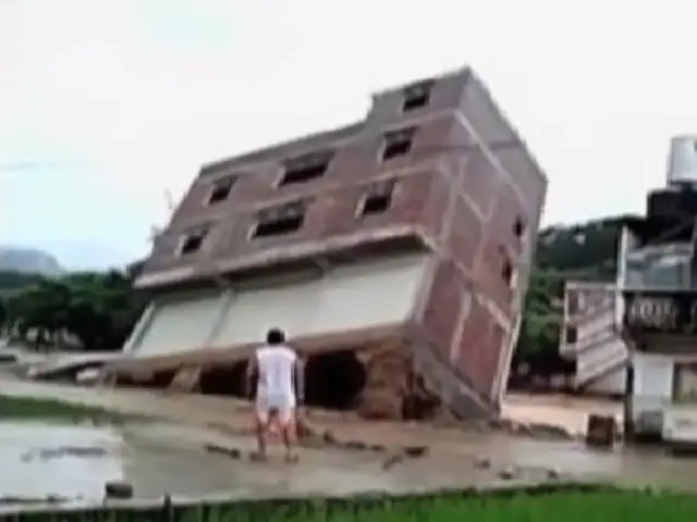 Edificio en China colapsó a causa de las fuertes lluvias